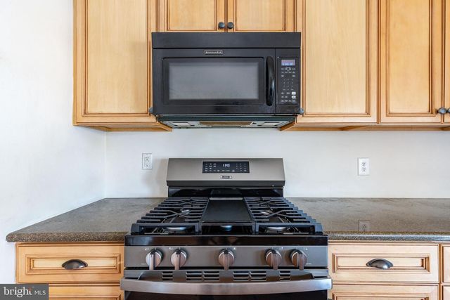 4557 MANAYUNK AVE, Philadelphia, PA 19128