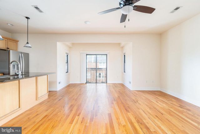 4557 MANAYUNK AVE, Philadelphia, PA 19128