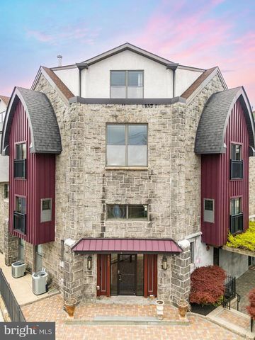 4557 MANAYUNK AVE, Philadelphia, PA 19128