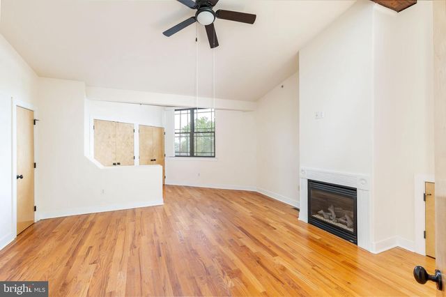 4557 MANAYUNK AVE, Philadelphia, PA 19128