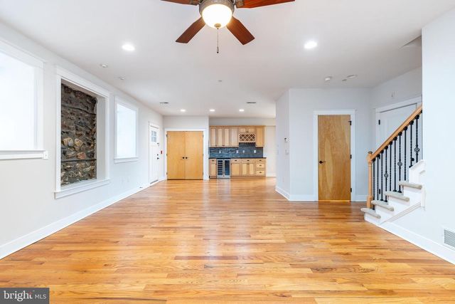 4557 MANAYUNK AVE, Philadelphia, PA 19128