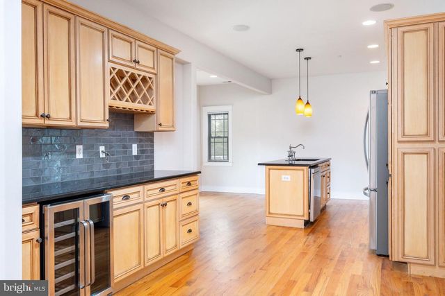 4557 MANAYUNK AVE, Philadelphia, PA 19128