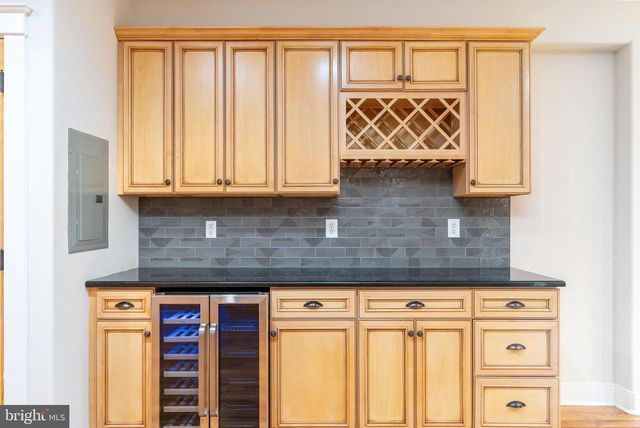 4557 MANAYUNK AVE, Philadelphia, PA 19128