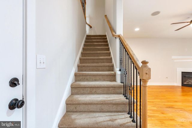 4557 MANAYUNK AVE, Philadelphia, PA 19128