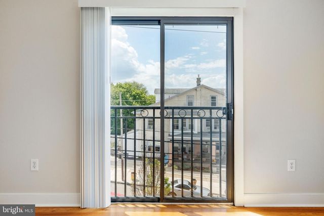 4557 MANAYUNK AVE, Philadelphia, PA 19128