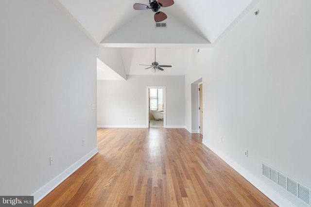 4557 MANAYUNK AVE, Philadelphia, PA 19128