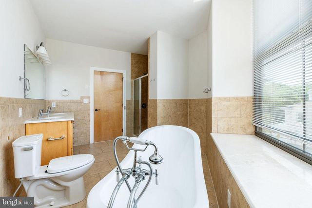 4557 MANAYUNK AVE, Philadelphia, PA 19128