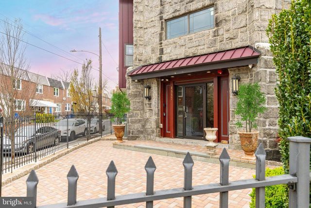 4557 MANAYUNK AVE, Philadelphia, PA 19128