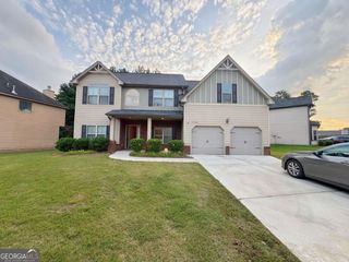 3429 Lake End Drive, Loganville, GA 30052