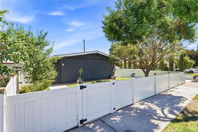 1816 E Santa Ana, Anaheim, CA 92805
