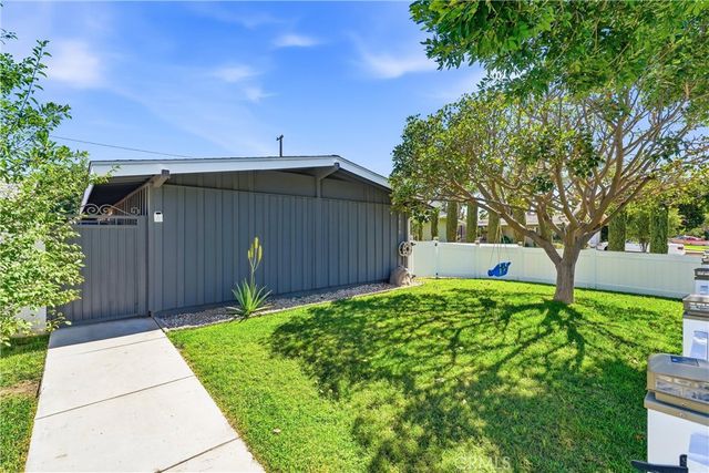1816 E Santa Ana, Anaheim, CA 92805