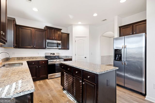 4375 Lippencott Lane, Acworth, GA 30101