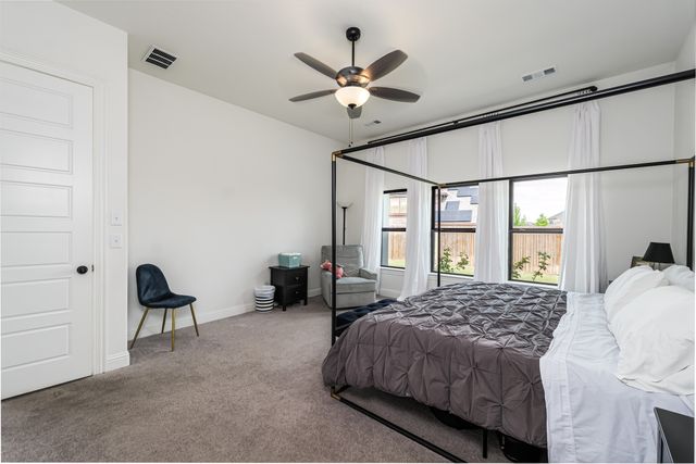 279 Moonshadow Drive, Waxahachie, TX 75165