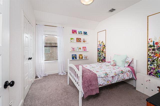 279 Moonshadow Drive, Waxahachie, TX 75165