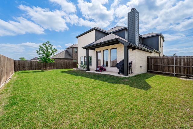 279 Moonshadow Drive, Waxahachie, TX 75165