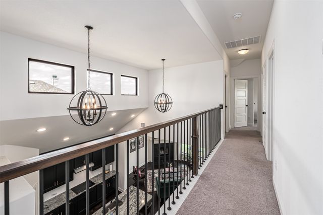 279 Moonshadow Drive, Waxahachie, TX 75165