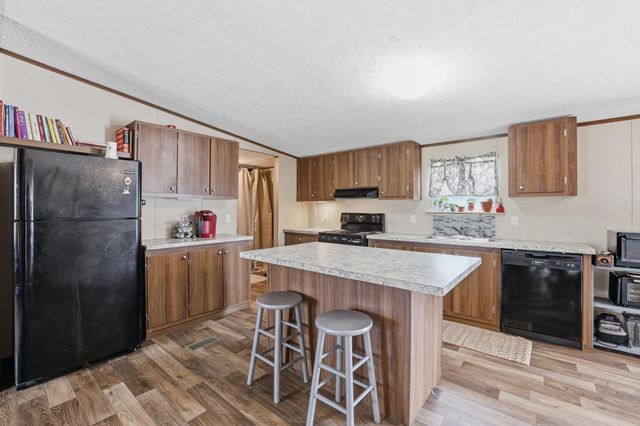 515 Blakefield Dr, Schriever, LA 70395