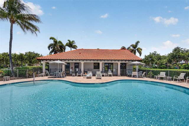 5504 TITLE ROW DRIVE, Bradenton, FL 34210