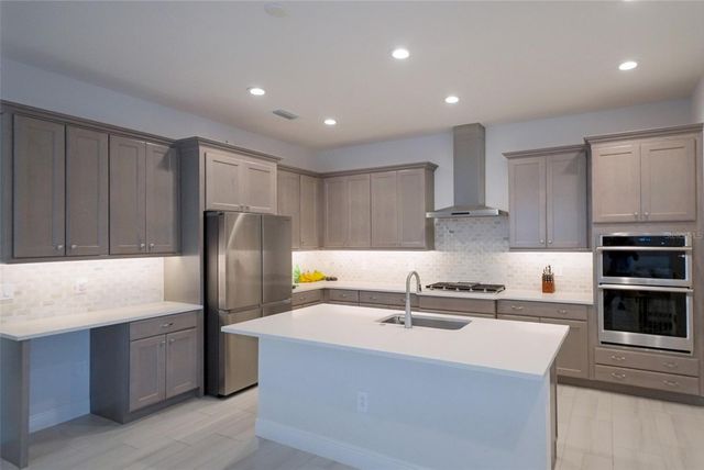 5504 TITLE ROW DRIVE, Bradenton, FL 34210