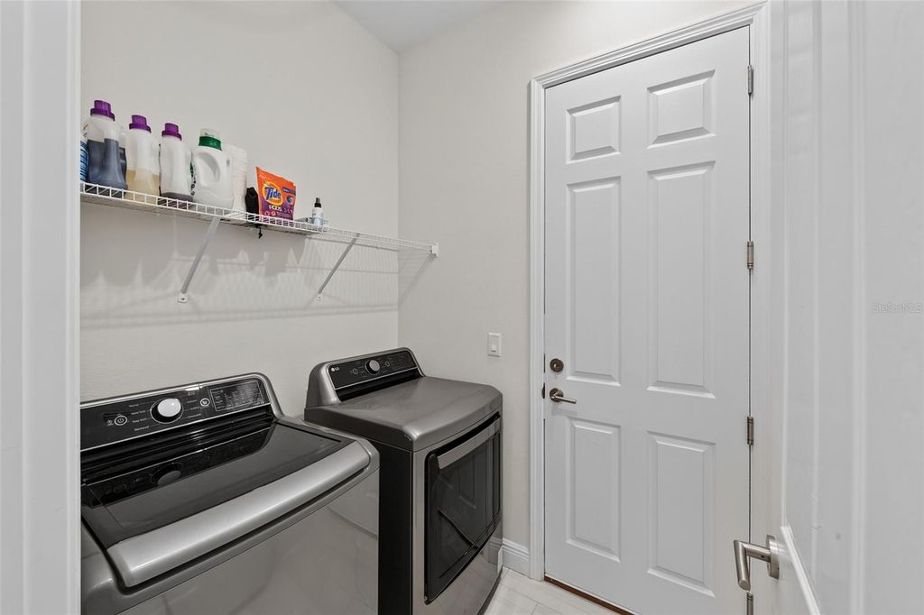 Image 21 of property listing at 5504 TITLE ROW DRIVE, Bradenton, FL 34210