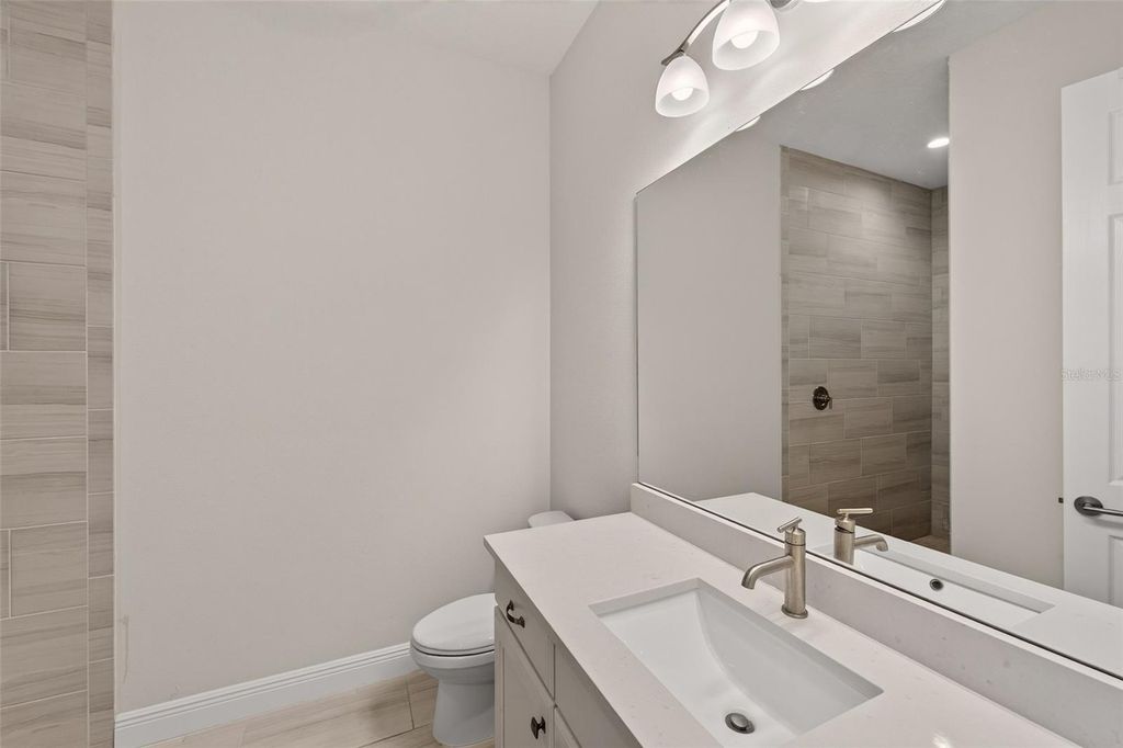 Image 22 of property listing at 5504 TITLE ROW DRIVE, Bradenton, FL 34210