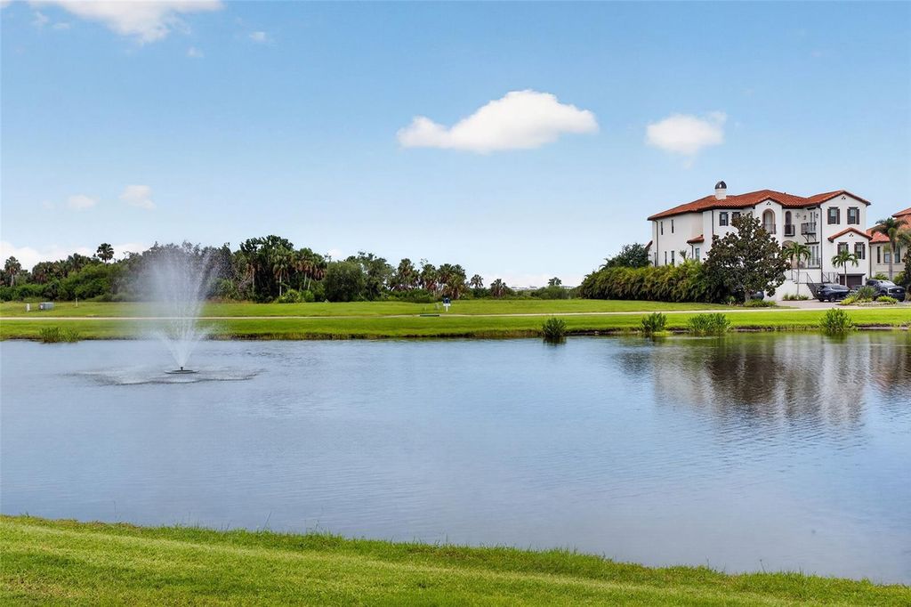 Image 30 of property listing at 5504 TITLE ROW DRIVE, Bradenton, FL 34210