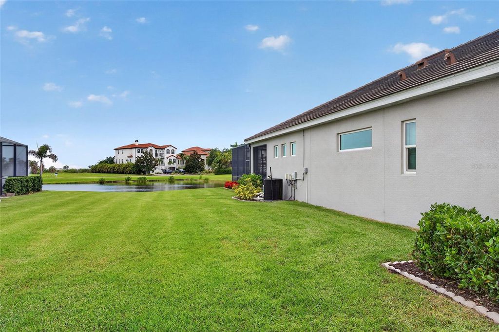 Image 33 of property listing at 5504 TITLE ROW DRIVE, Bradenton, FL 34210