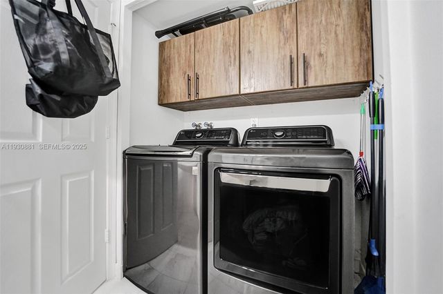 3530 Mystic Pointe Dr 2002, Aventura, FL 33180