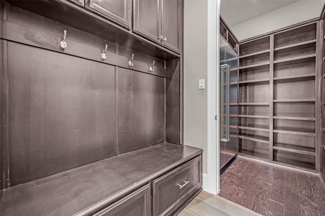 4719 Waring Street, Houston, TX 77027
