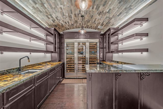 4719 Waring Street, Houston, TX 77027