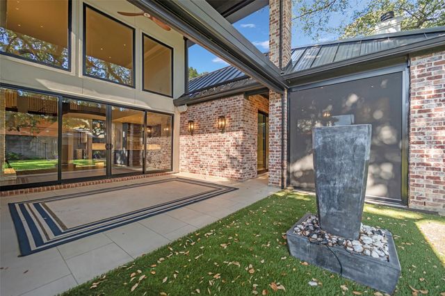 4719 Waring Street, Houston, TX 77027