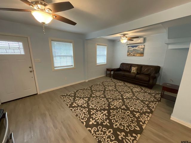 319 Christine Drive, Bullard, TX 75757