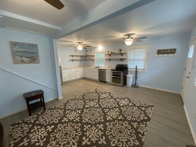 319 Christine Drive, Bullard, TX 75757