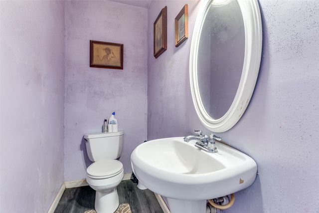 3745 Earle Drive, Haltom City, TX 76117