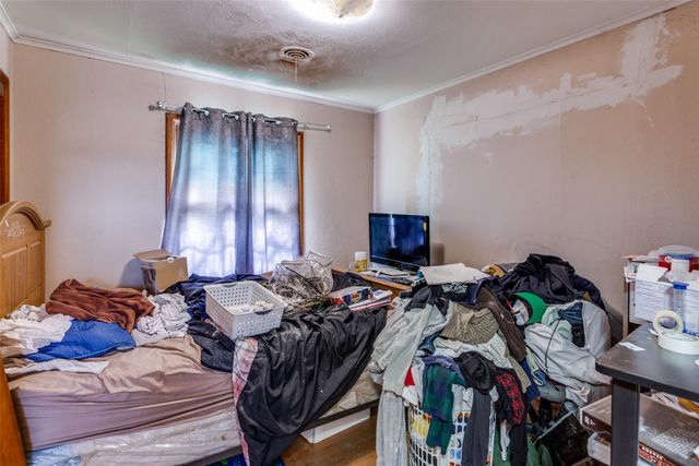 3745 Earle Drive, Haltom City, TX 76117