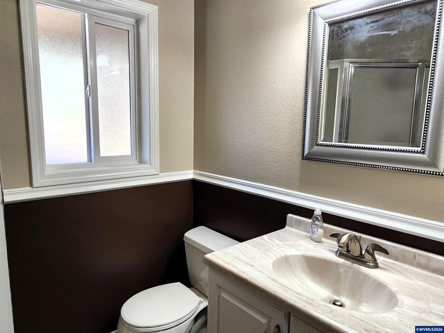 1387 Windsong Ct NW, Salem, OR 97304