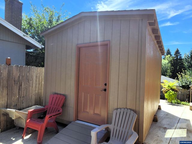 1387 Windsong Ct NW, Salem, OR 97304