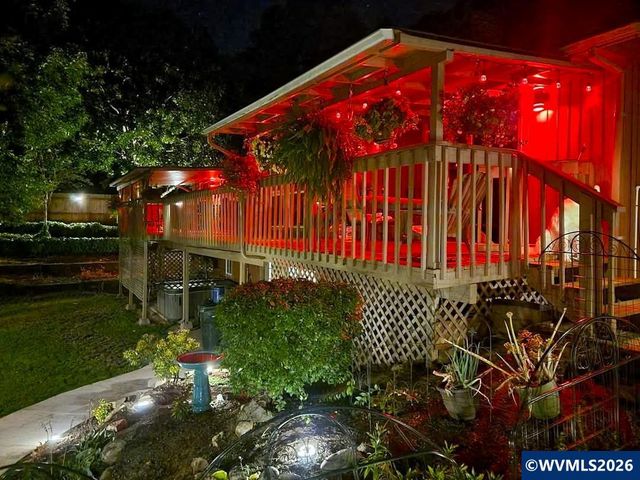 1387 Windsong Ct NW, Salem, OR 97304