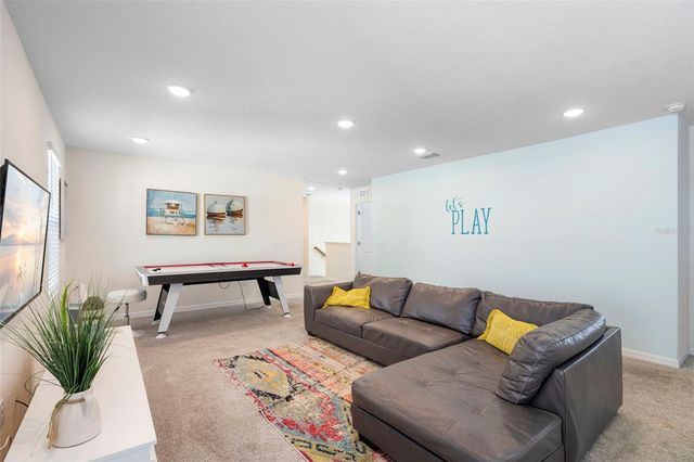 2092 FLEMING MIST PLACE, Kissimmee, FL 34747