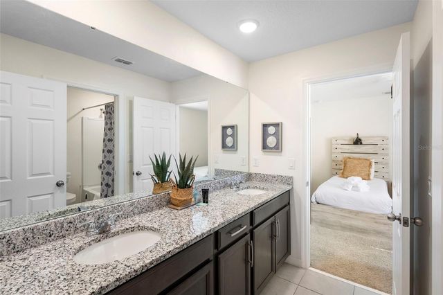 2092 FLEMING MIST PLACE, Kissimmee, FL 34747