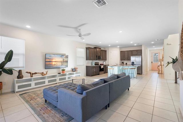 2092 FLEMING MIST PLACE, Kissimmee, FL 34747