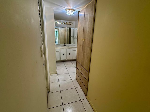 8050 W Mcnab Road 320, Tamarac, FL 33321