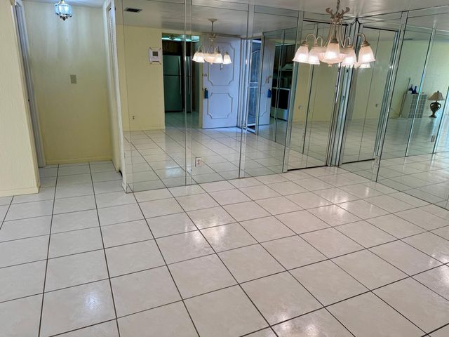 8050 W Mcnab Road 320, Tamarac, FL 33321