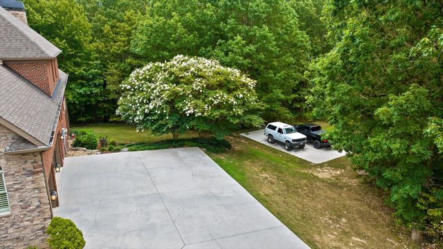 2506 Bristlecone Lane, Signal Mountain, TN 37377