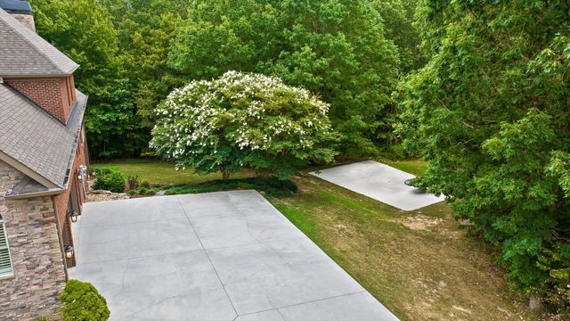 2506 Bristlecone Lane, Signal Mountain, TN 37377