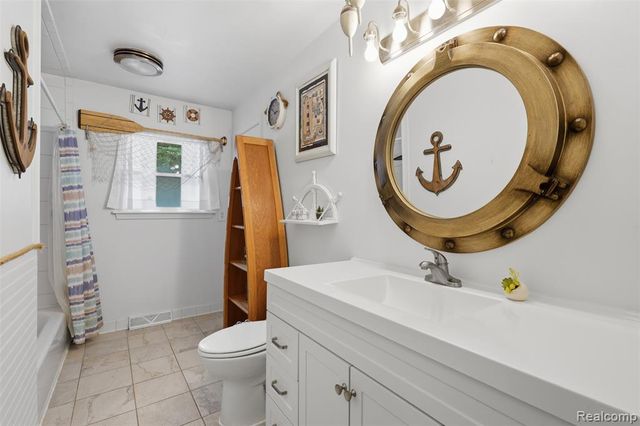 5233 Van Winkle Street, Brighton, MI 48116