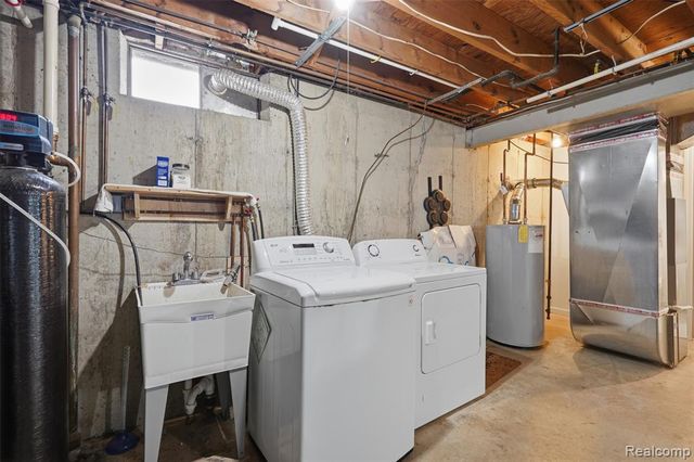 5233 Van Winkle Street, Brighton, MI 48116