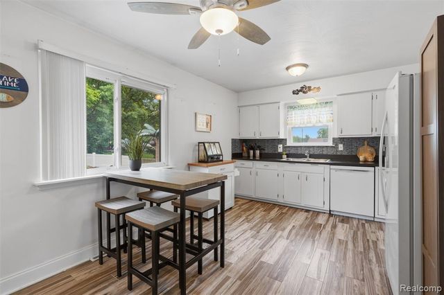 5233 Van Winkle Street, Brighton, MI 48116