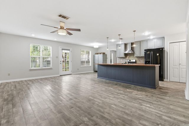 1315 HELEN Court, Bryant, AR 72022