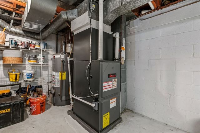 172 E Wedgewood Drive, Ross Twp, PA 15229